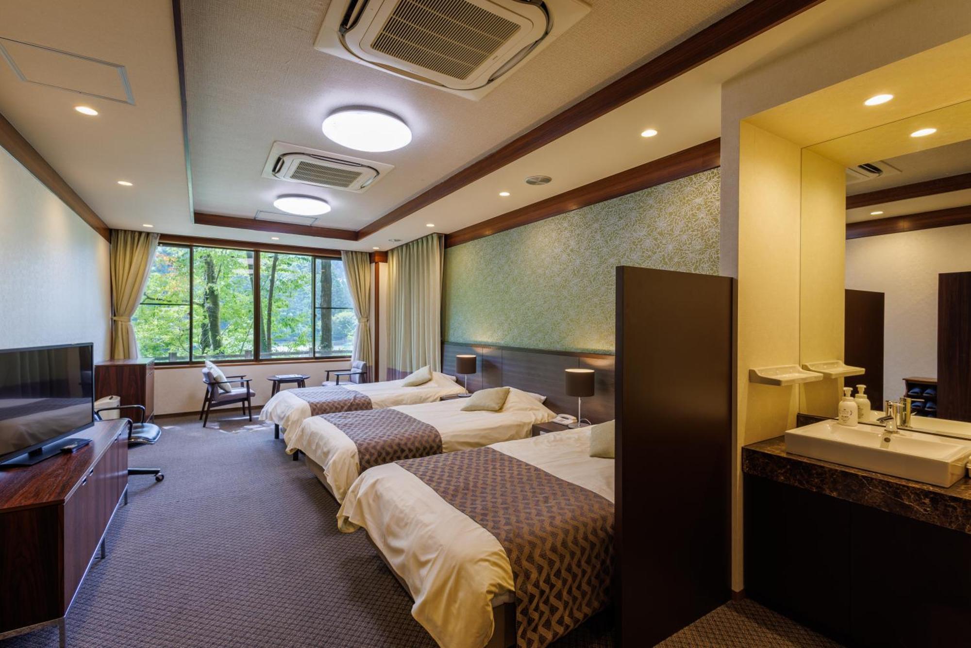 Okutamaji Hotel Ome ภายนอก รูปภาพ