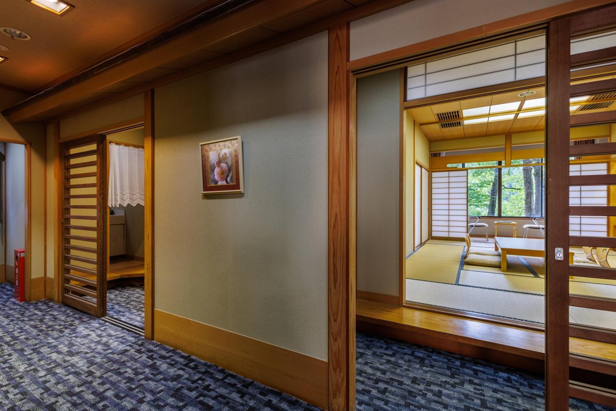 Okutamaji Hotel Ome ภายนอก รูปภาพ